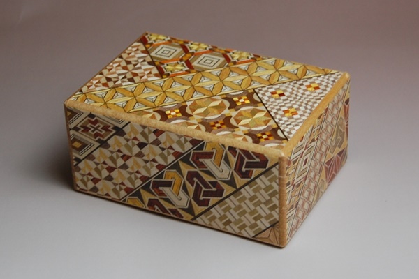 Box, Secret box, 12 tricks, Small parquet pattern, 4-sun size - Hakone wood mosaic, Wood crafts-Hakone wood mosaic-Japanese Wood and bamboo crafts