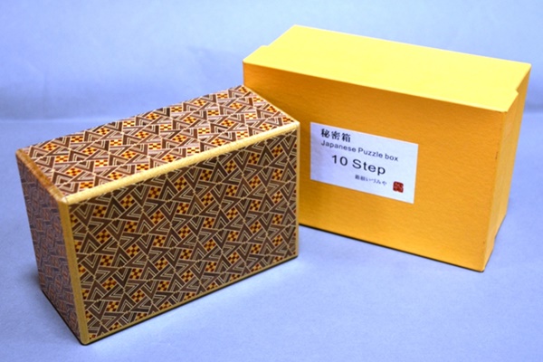 Box, Secret box, 10 tricks, Kirichigae pattern, 5-sun size - Hakone wood mosaic, Wood crafts-Hakone wood mosaic-Japanese Wood and bamboo crafts