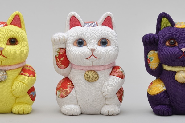 Ornament, Wooden doll Beckoning cat, White - Toukou Kakinuma, Maneki-neko, Edo kimekomi dolls-Edo kimekomi dolls-Japanese Dolls and kokeshi