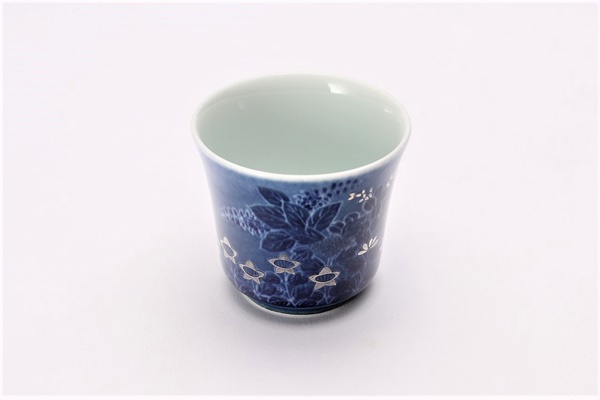 Drinking vessel, Large sake cup, Fukizumi Sumi-hajiki, Autumn grass - Imaizumi Imaemon XIV, Arita ware, Ceramics-Imari/Arita ware-Japanese Ceramics