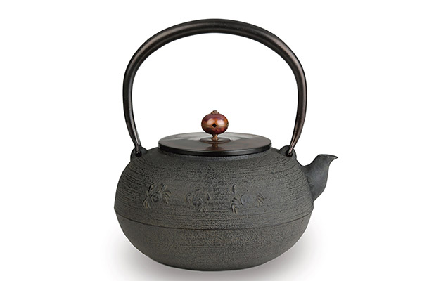 Tea supplies, Iron kettle, Flat round Crab pattern 1.2L, Seiko Sato, Yamagata cast iron, Metalwork-Yamagata cast iron-Japanese Metalwork