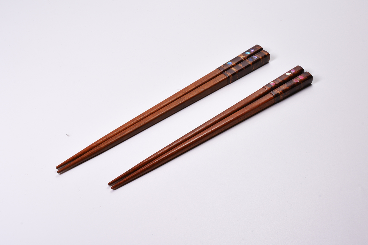 Chopsticks, cherry bark, mother-of-pearl inlay, 2 pairs set/Akita cherry bark work