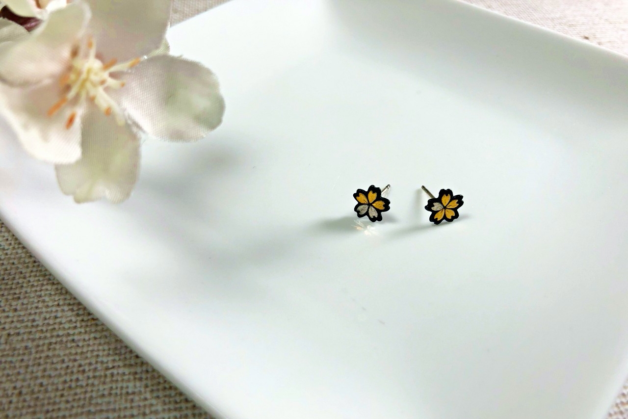 Pierce, earrings, Cherry blossom / Yoku Aso