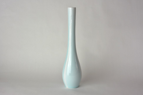 Japanese Ceramics Bluish white porcelain